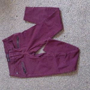 💥Rock and Republic Deep Red Skinny Jeans💥